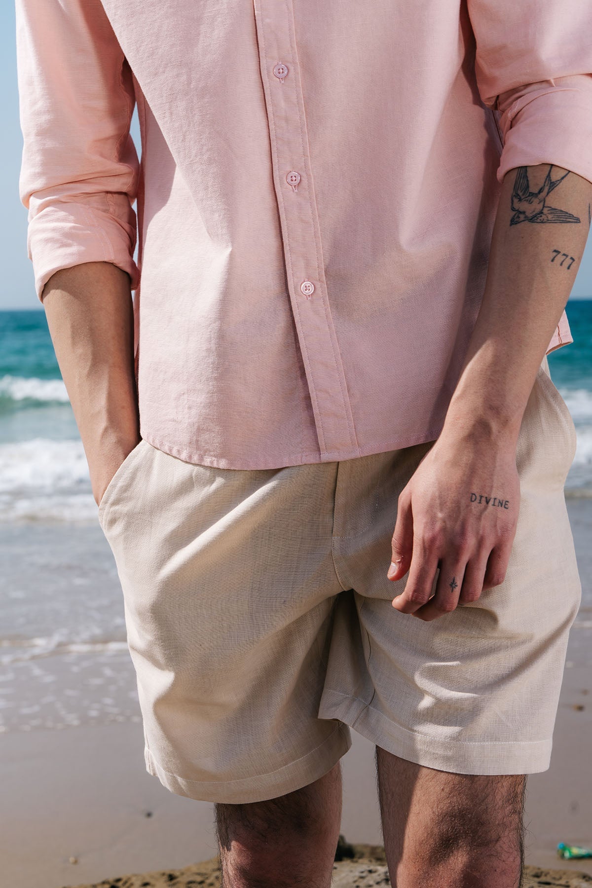 CLASSIC LINEN SHIRT