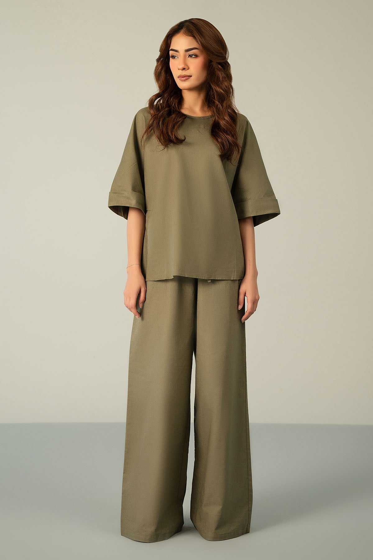 RELAXED LINEN TOP
