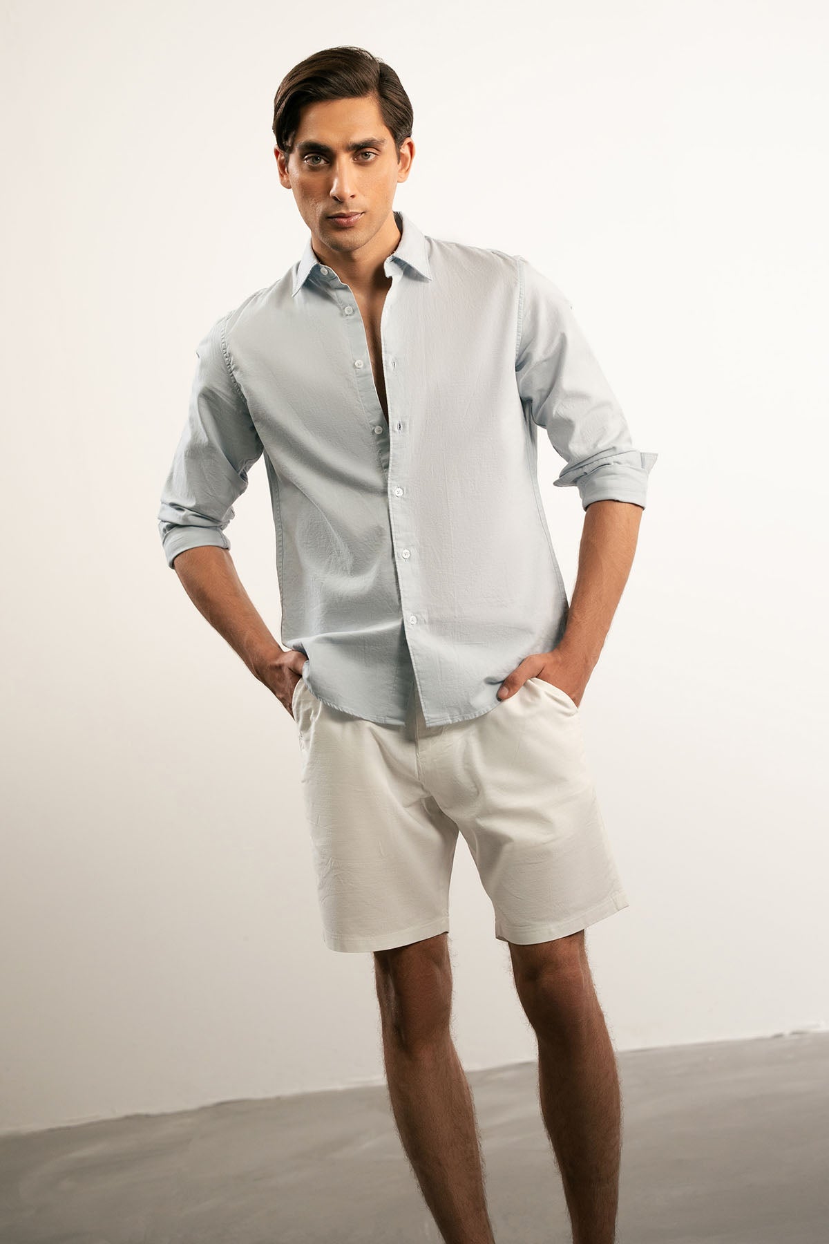 CLASSIC LINEN SHIRT