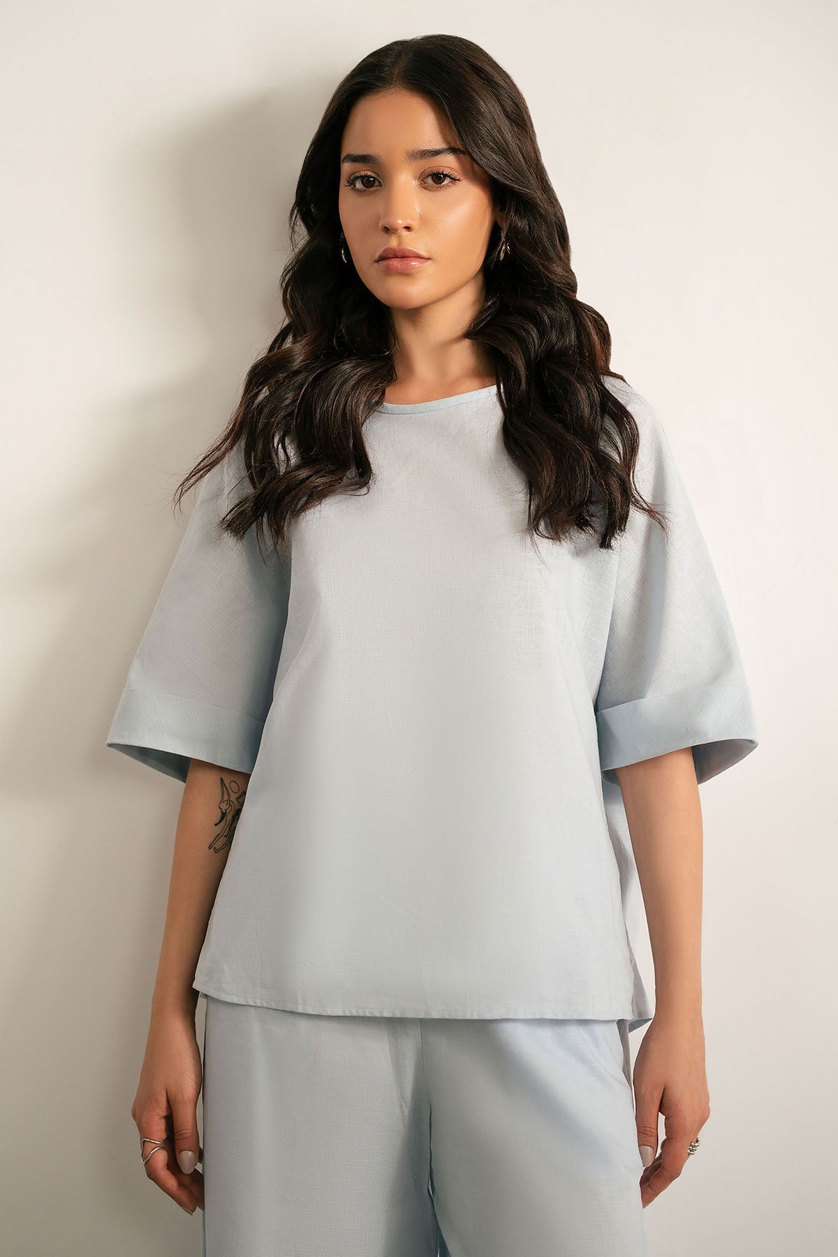 RELAXED LINEN TOP