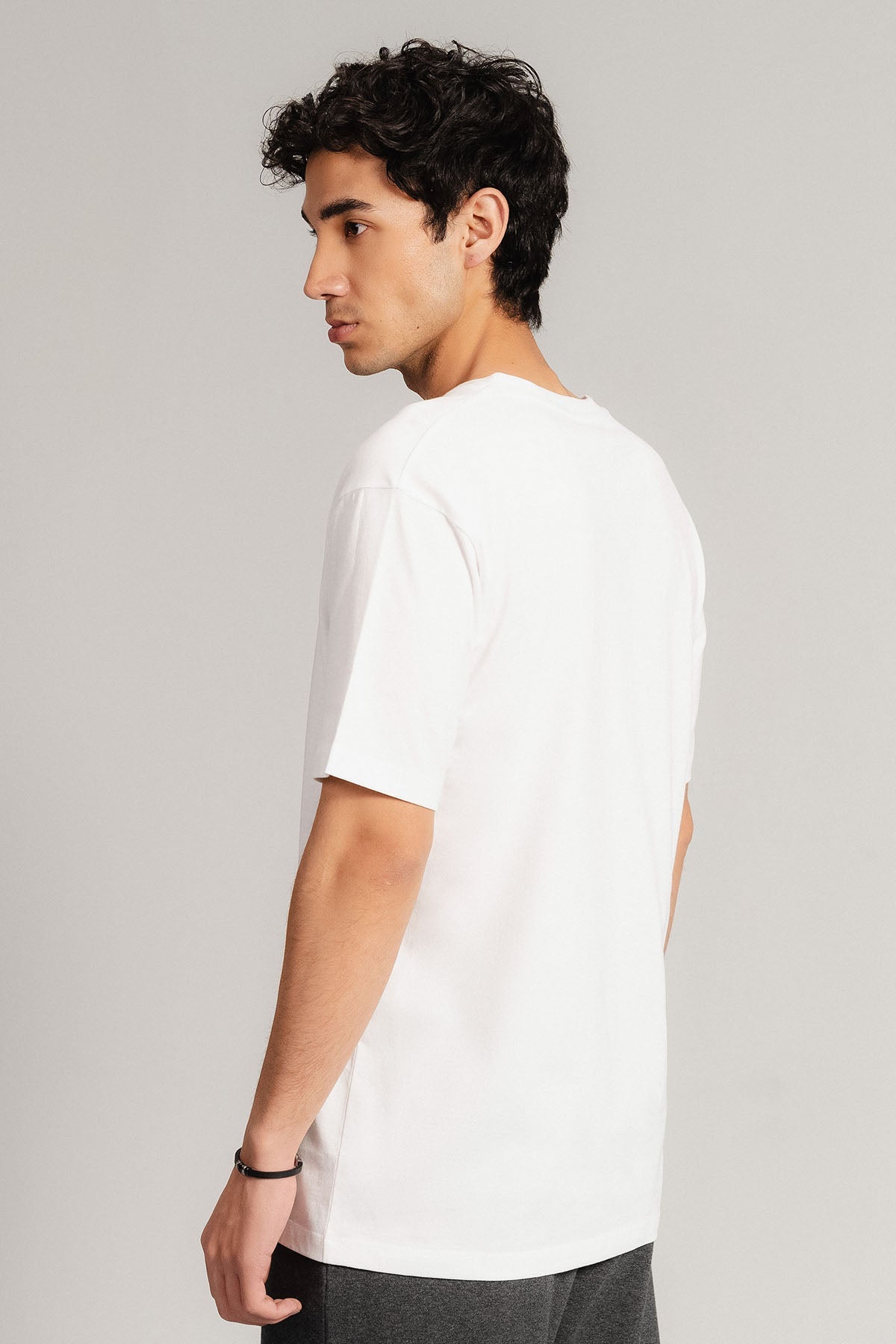 T-SHIRT V-NECK SUPIMA COTTON