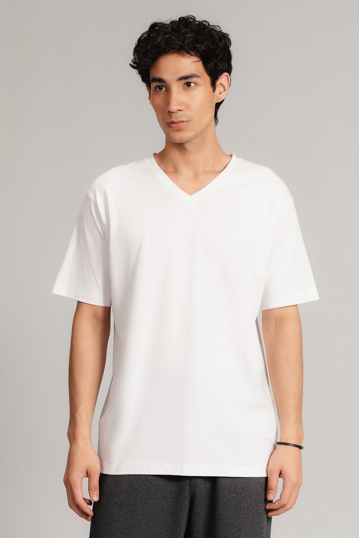 T-SHIRT V-NECK SUPIMA COTTON