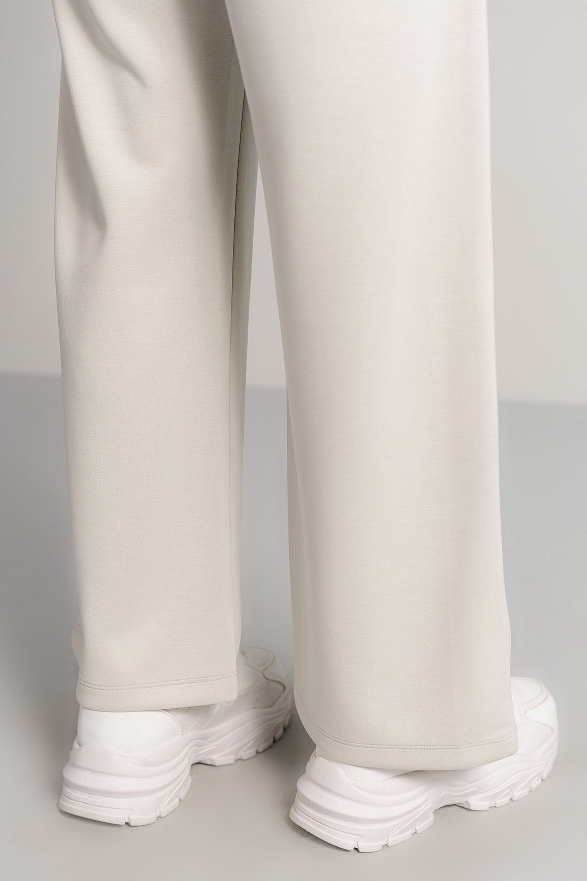 STRAIGHT PANTS CLOUDLUX LIGHT