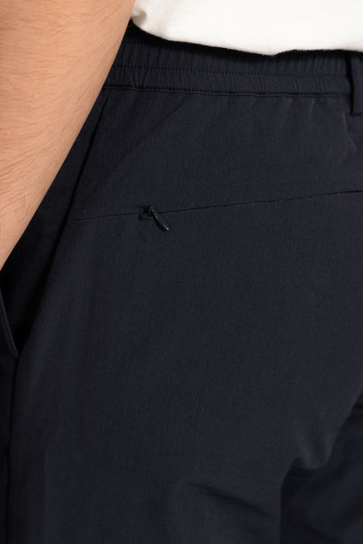 TECH PANT WITH ELASTICATED WAISTBAND